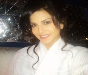 Porn star Sunny Leone set to heat up Jaipur